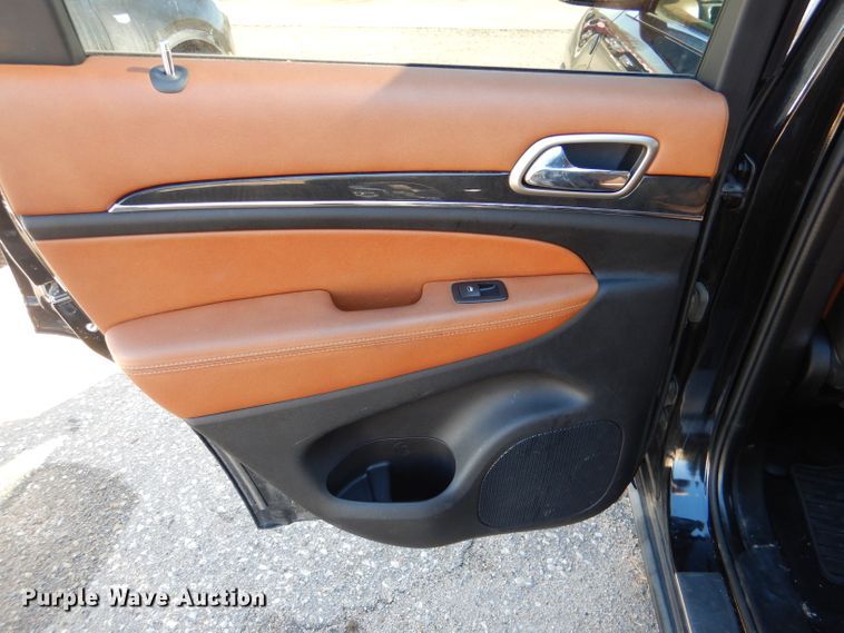 image for item HN9789 2011 Jeep Grand Cherokee  SUV