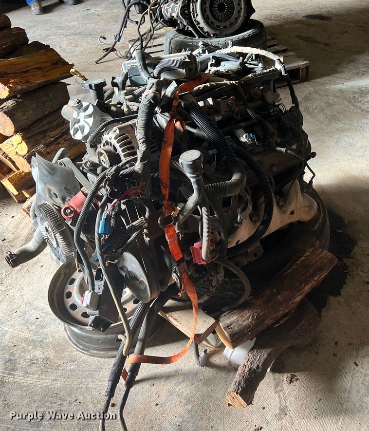 image for item ID9665 2002 Chevrolet  engine