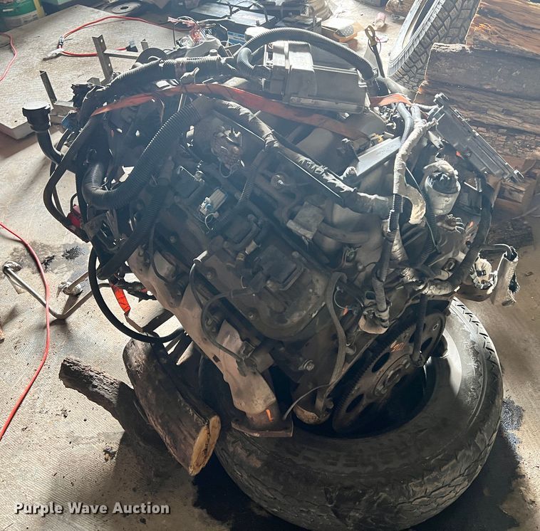 image for item ID9665 2002 Chevrolet  engine