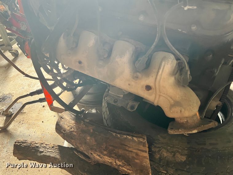 image for item ID9665 2002 Chevrolet  engine