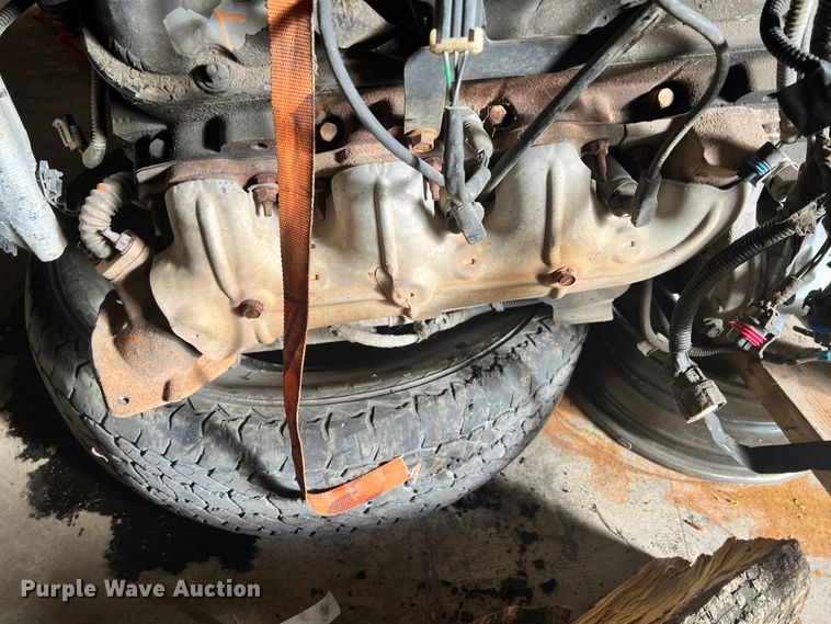 image for item ID9665 2002 Chevrolet  engine