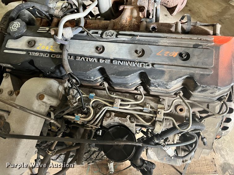 image for item ID9668 2002 Cummins  engine