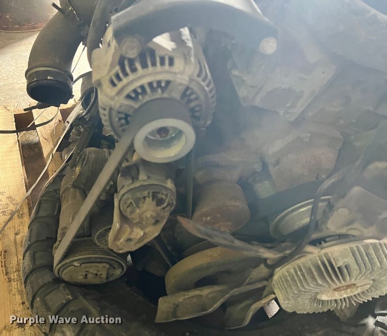 image for item ID9668 2002 Cummins  engine