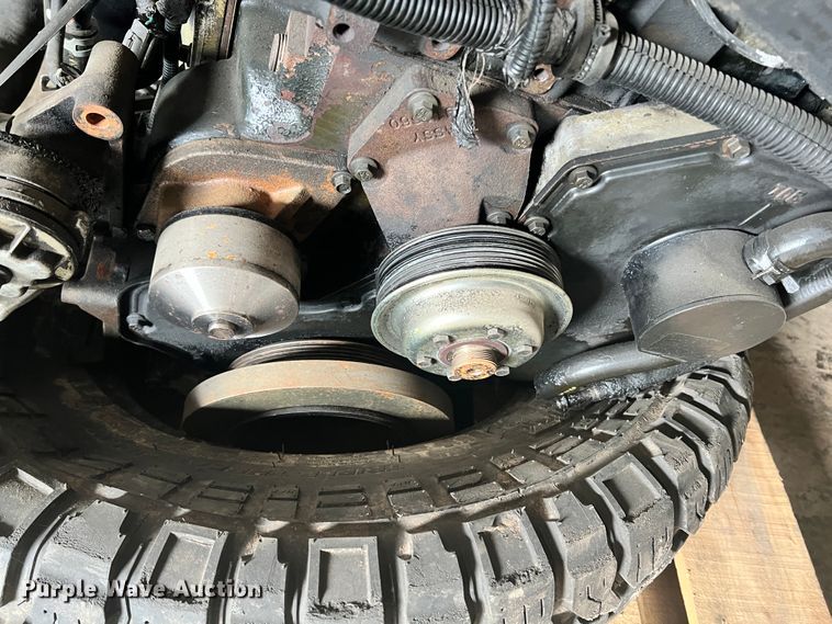 image for item ID9669 2000 Cummins  engine