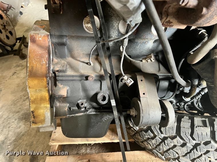 image for item ID9669 2000 Cummins  engine