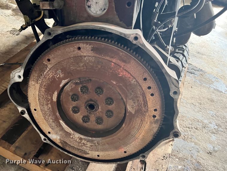 image for item ID9669 2000 Cummins  engine