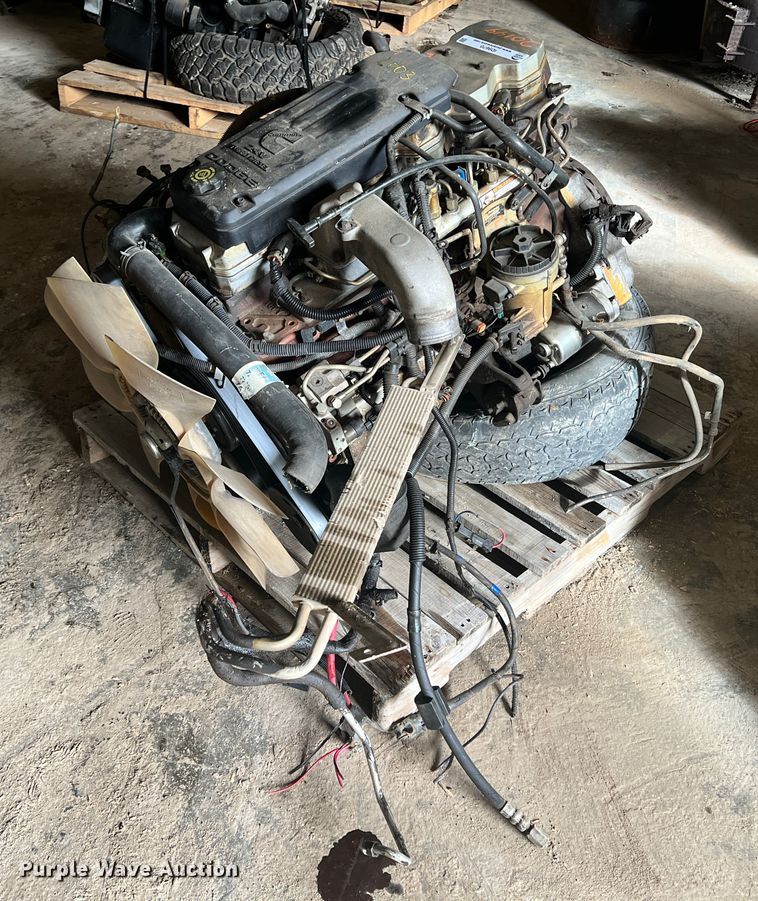 image for item ID9670 2003 Cummins  engine