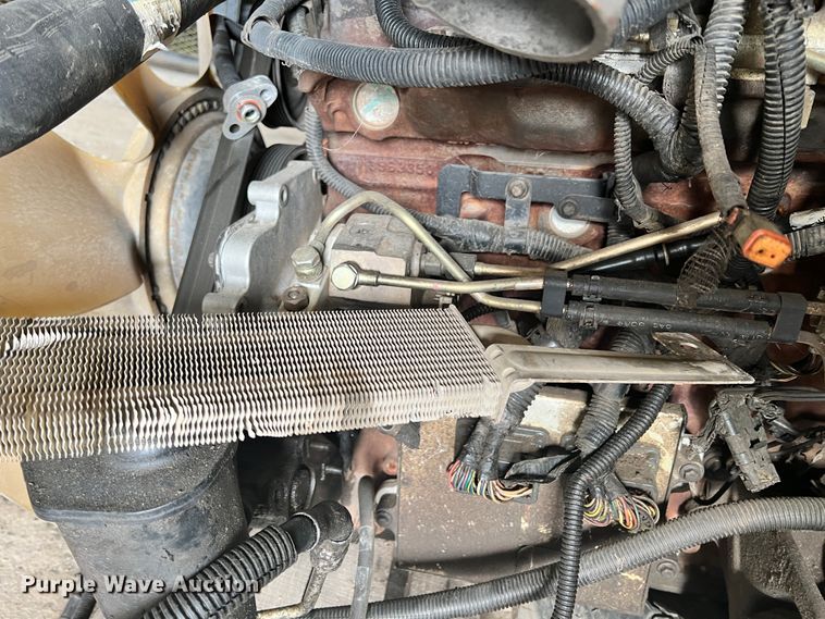 image for item ID9670 2003 Cummins  engine