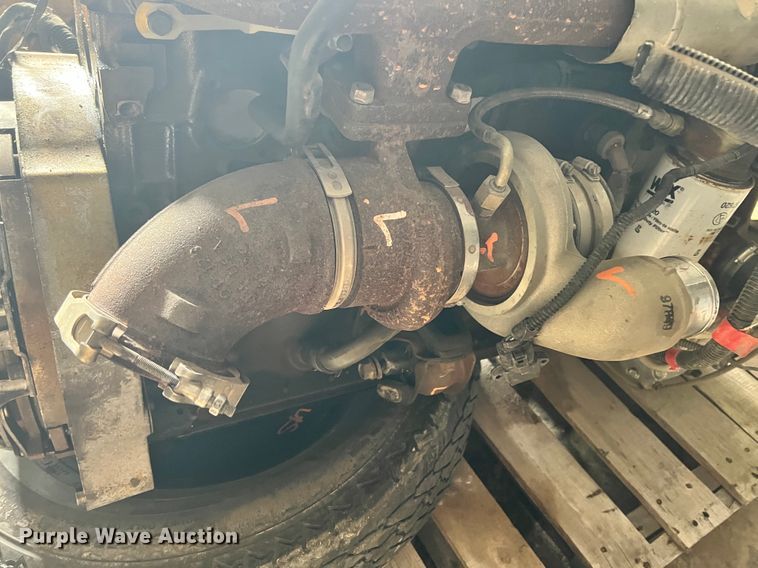 image for item ID9670 2003 Cummins  engine