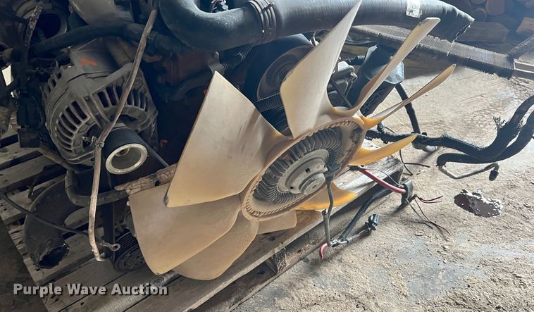 image for item ID9670 2003 Cummins  engine