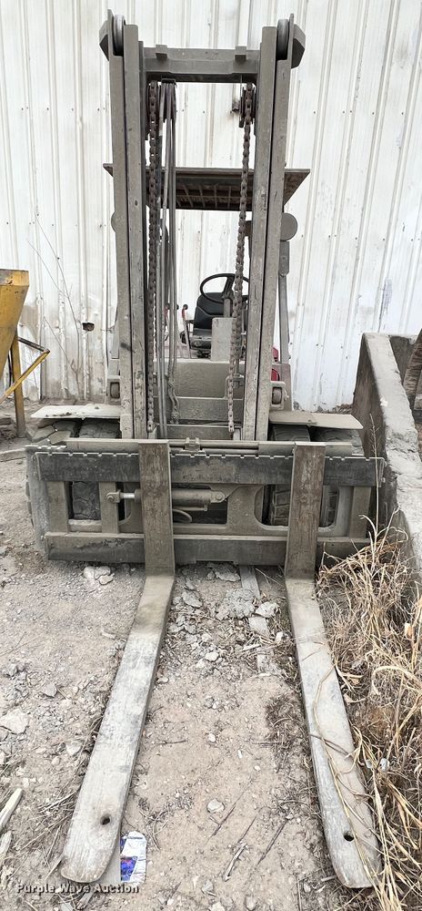 image for item ID9689 Caterpillar DP50  forklift