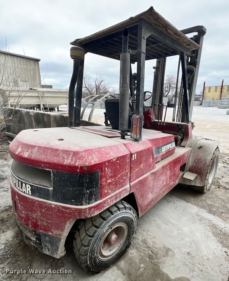 image for item ID9689 Caterpillar DP50  forklift