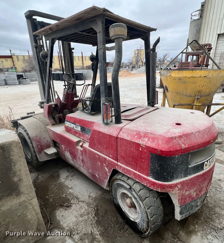 image for item ID9689 Caterpillar DP50  forklift