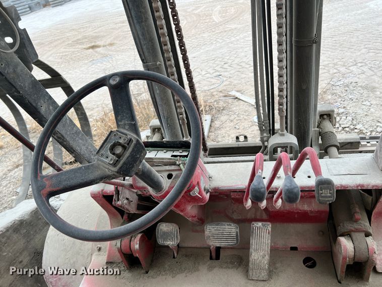 image for item ID9689 Caterpillar DP50  forklift