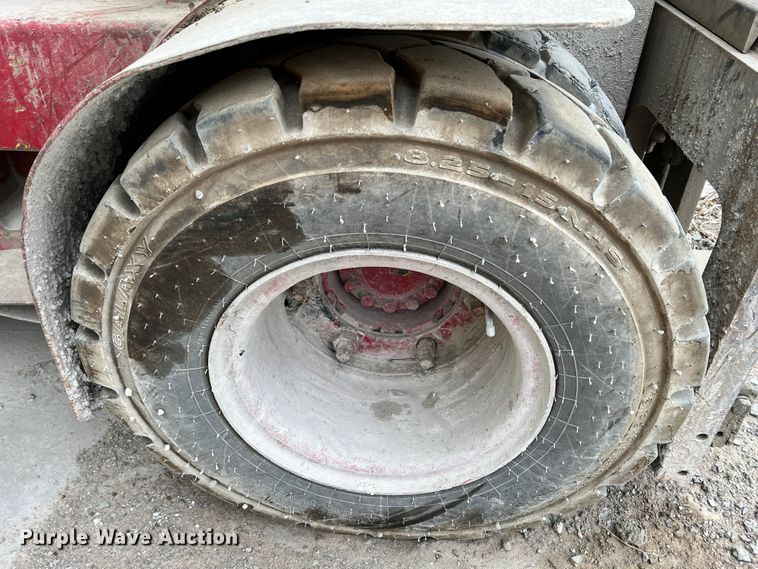 image for item ID9689 Caterpillar DP50  forklift