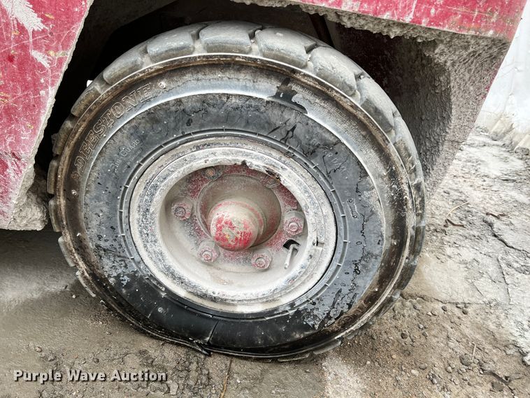 image for item ID9689 Caterpillar DP50  forklift