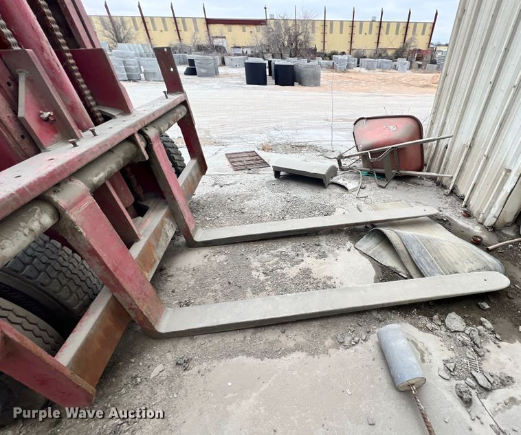 image for item ID9690 Taylor Y-20-W0M  forklift