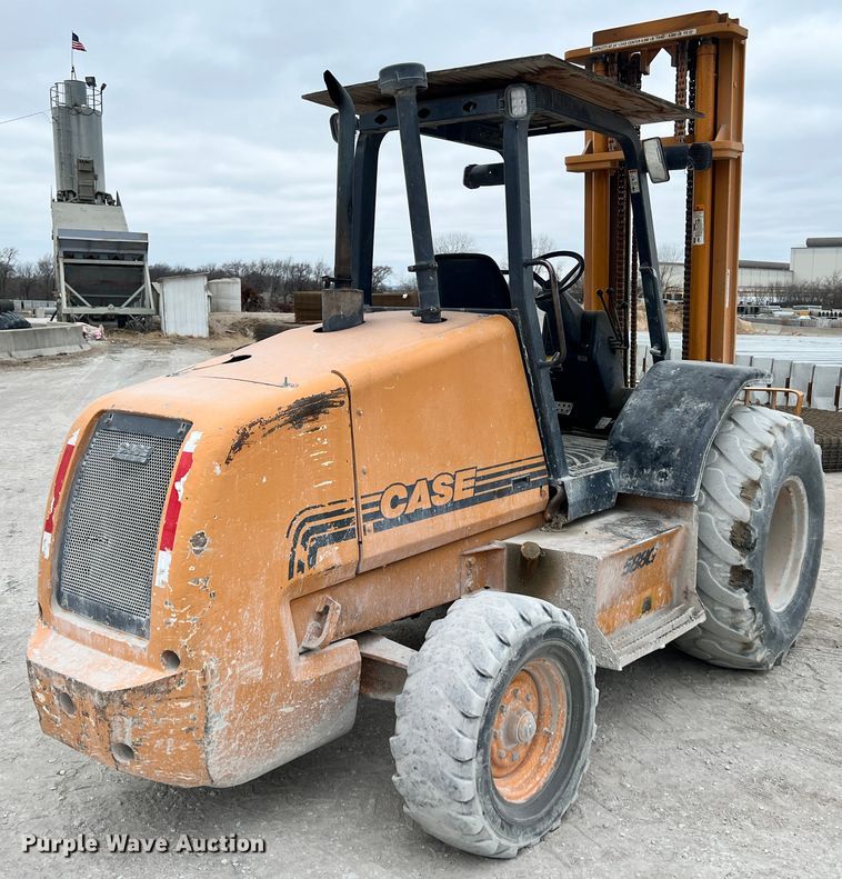 image for item ID9691 1999 Case 588G  forklift