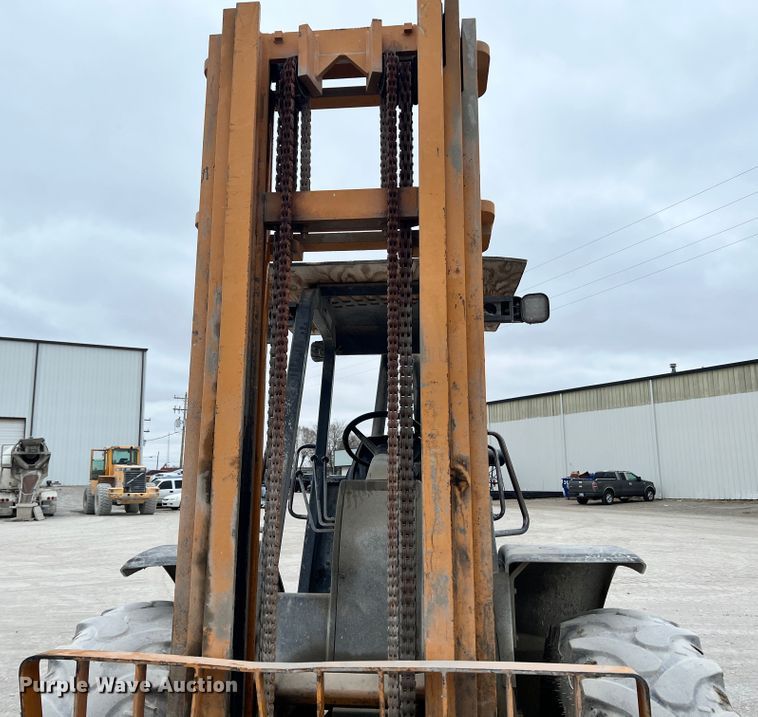 image for item ID9691 1999 Case 588G  forklift