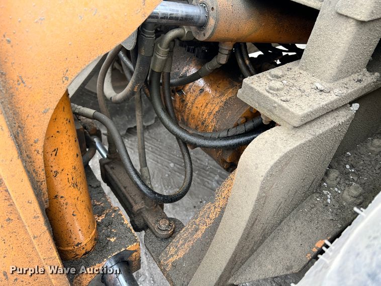 image for item ID9691 1999 Case 588G  forklift