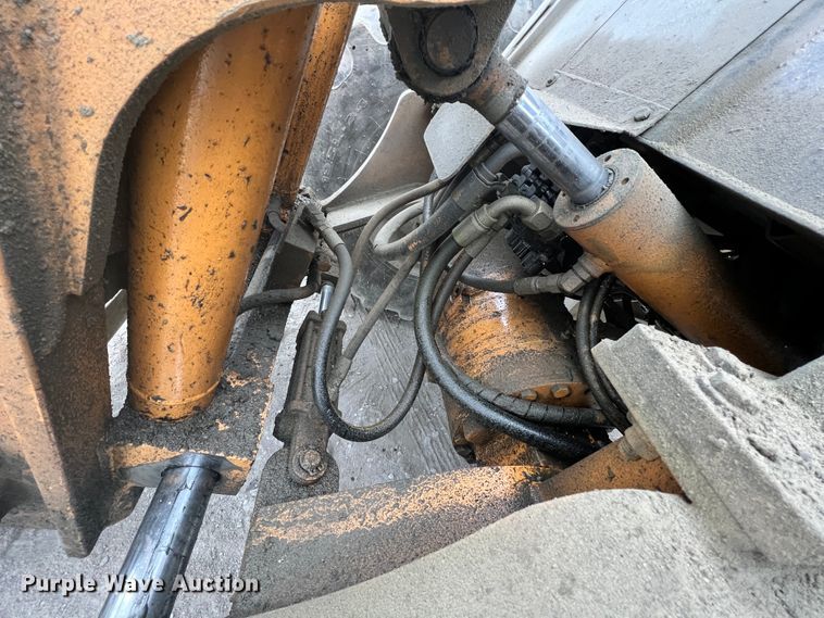 image for item ID9691 1999 Case 588G  forklift