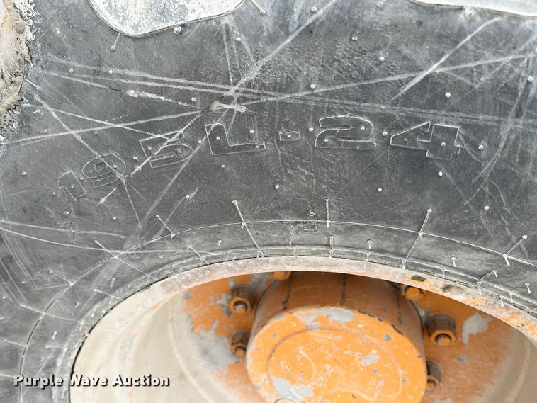 image for item ID9691 1999 Case 588G  forklift