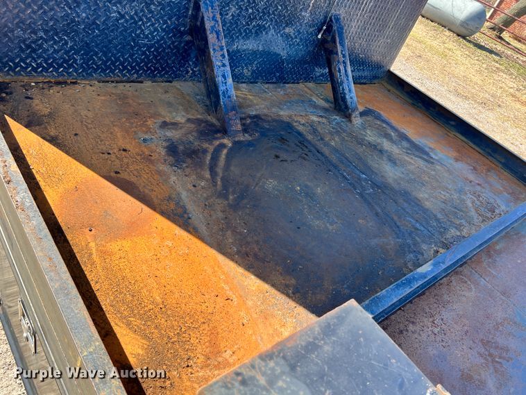 image for item ID9708 2006 GMC C4500  flatbed truck