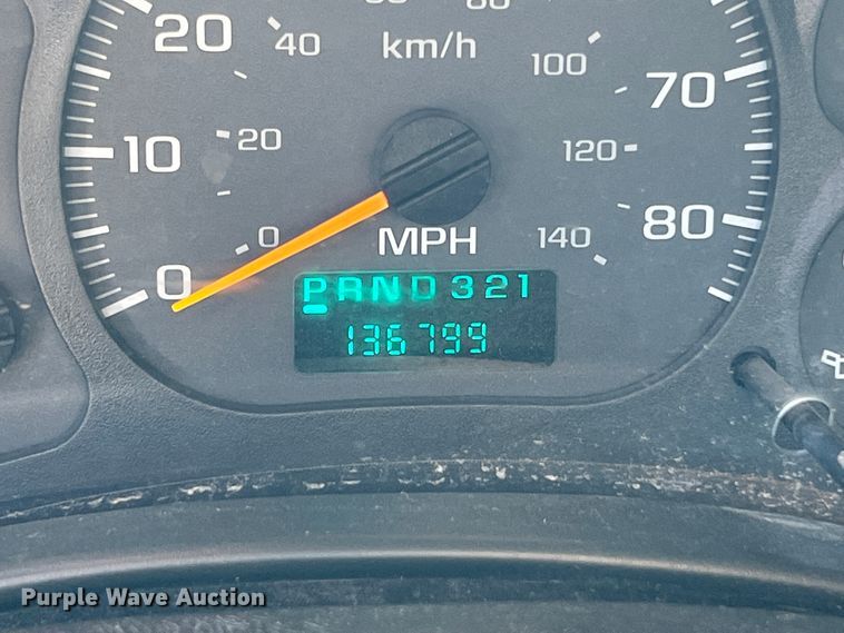 image for item ID9708 2006 GMC C4500  flatbed truck