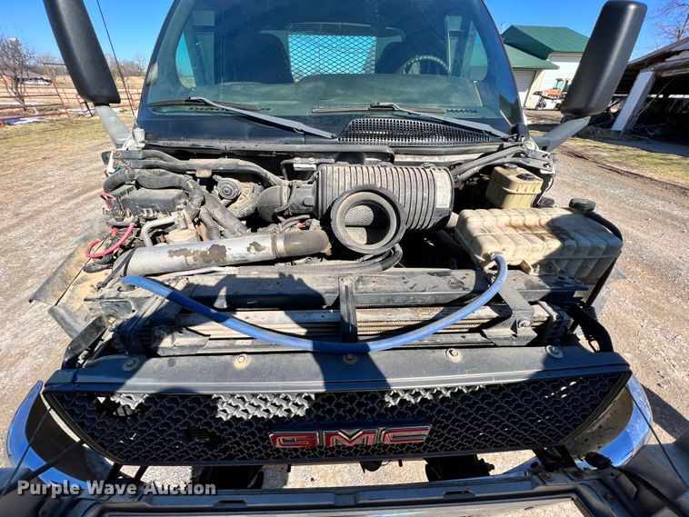 image for item ID9708 2006 GMC C4500  flatbed truck