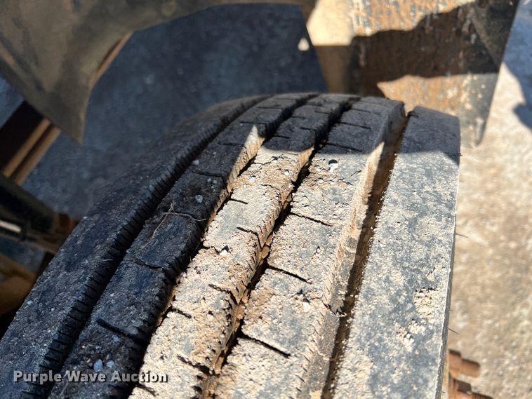 image for item ID9708 2006 GMC C4500  flatbed truck