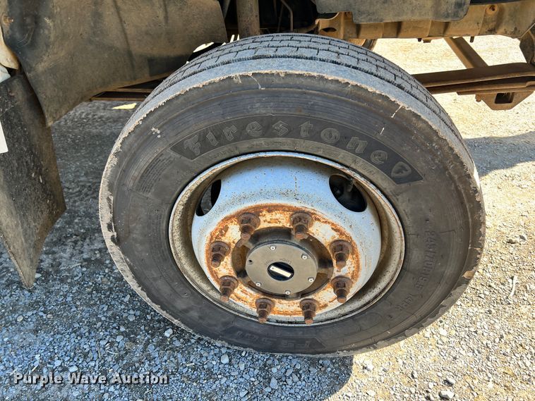 image for item ID9708 2006 GMC C4500  flatbed truck