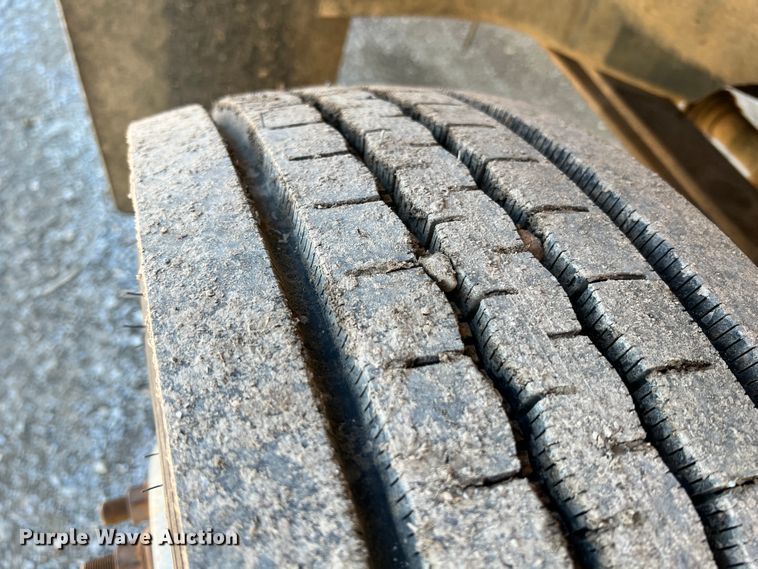 image for item ID9708 2006 GMC C4500  flatbed truck