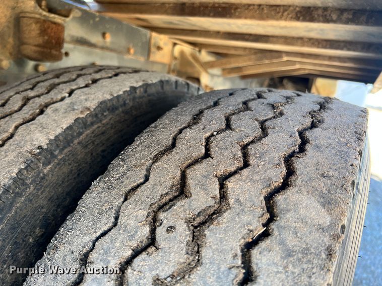 image for item ID9708 2006 GMC C4500  flatbed truck