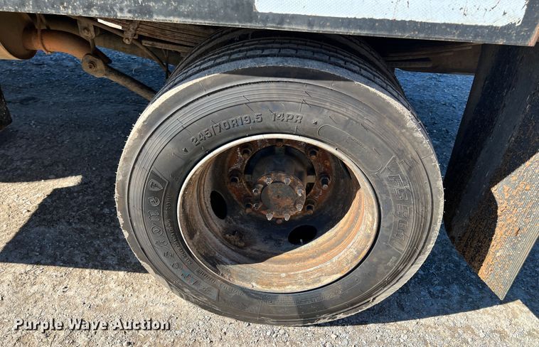 image for item ID9708 2006 GMC C4500  flatbed truck