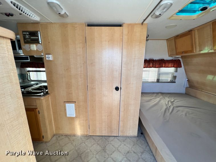 image for item ID9710 2004 R Vision R Wagon  camper