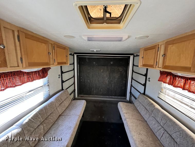 image for item ID9710 2004 R Vision R Wagon  camper