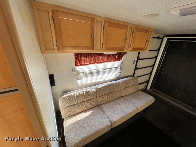 image for item ID9710 2004 R Vision R Wagon  camper