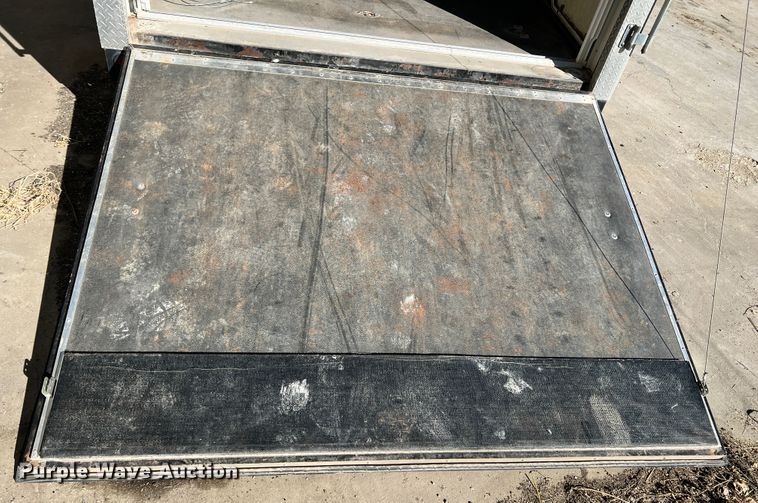 image for item ID9710 2004 R Vision R Wagon  camper