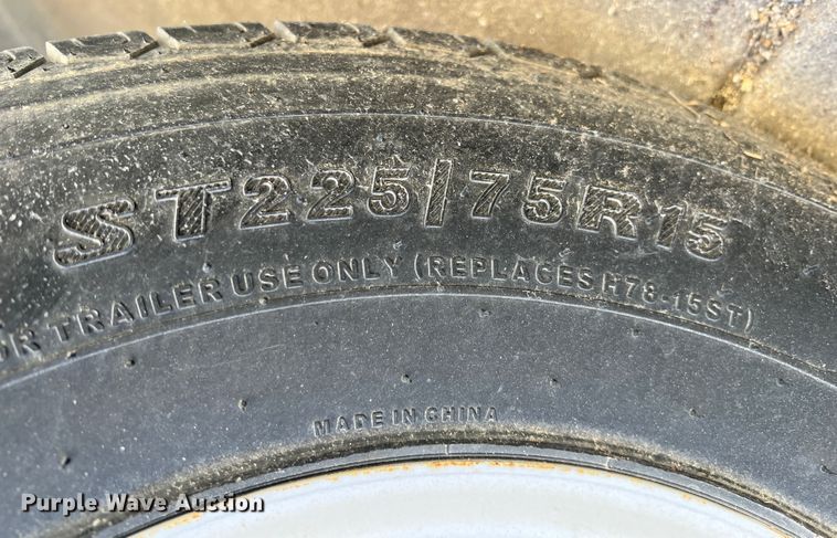 image for item ID9710 2004 R Vision R Wagon  camper