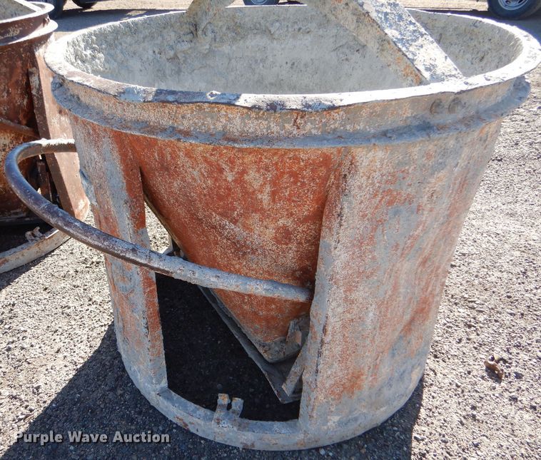 image for item IE9585 (2) concrete buckets