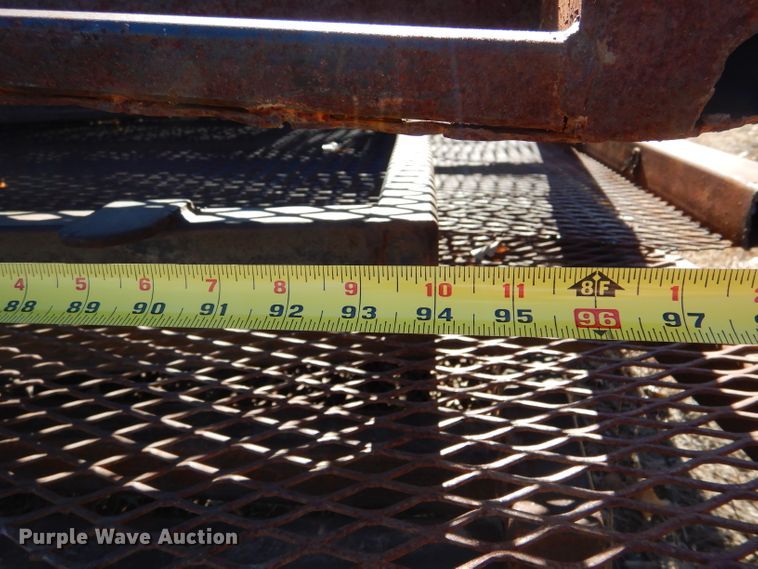 image for item IE9587 Approximately 10 steel panels