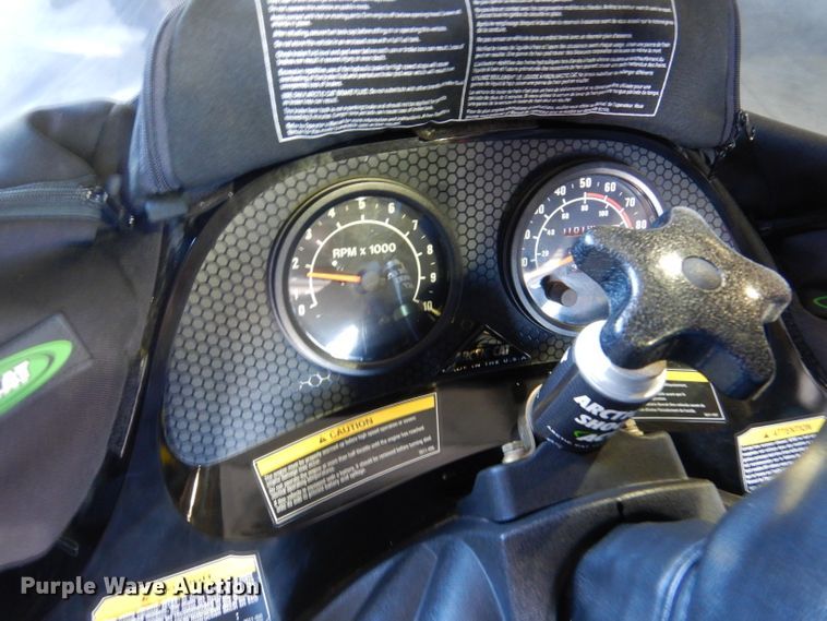 image for item IE9607 2001 Arctic Cat Mountain Cat 800  snowmobile