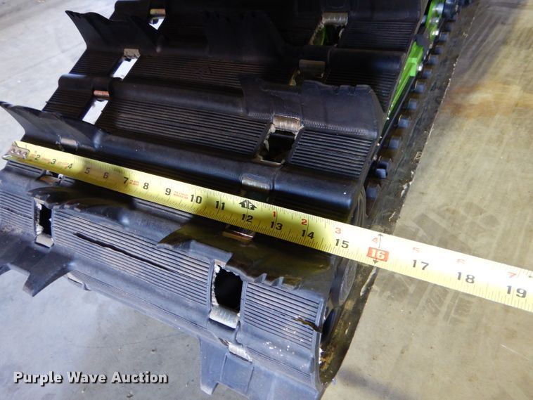 image for item IE9607 2001 Arctic Cat Mountain Cat 800  snowmobile