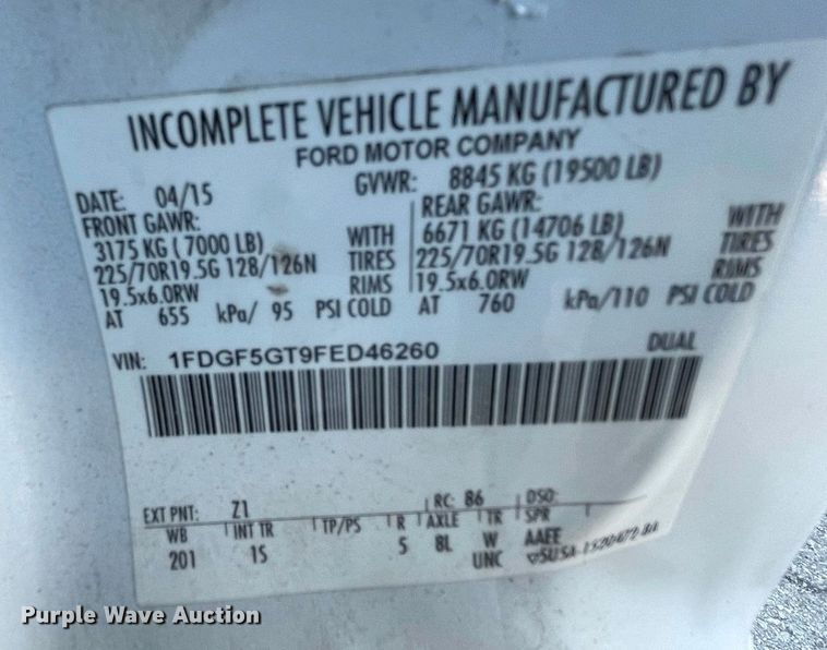 image for item IF9280 2015 Ford F550 Super Duty  shuttle bus