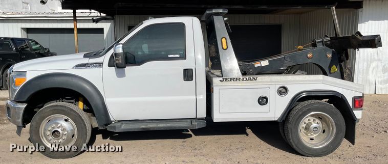 image for item IJ9699 2012 Ford F450 Super Duty XLT  tow truck