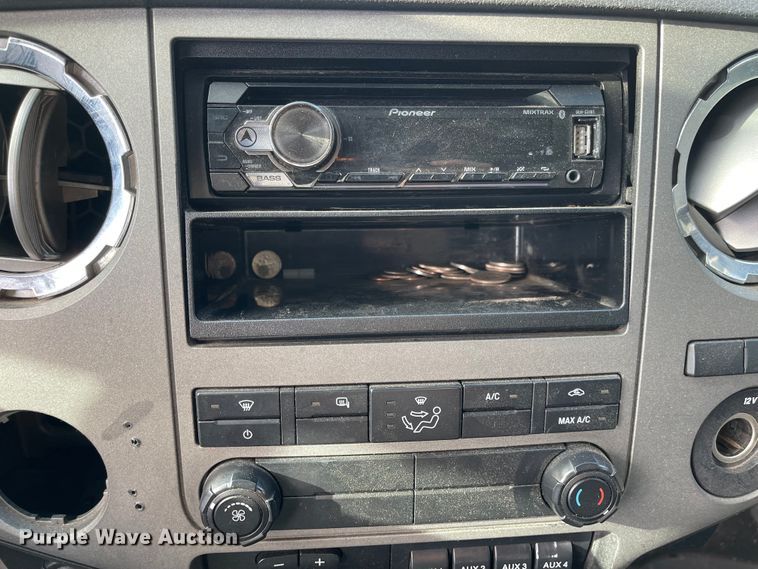 image for item IJ9699 2012 Ford F450 Super Duty XLT  tow truck