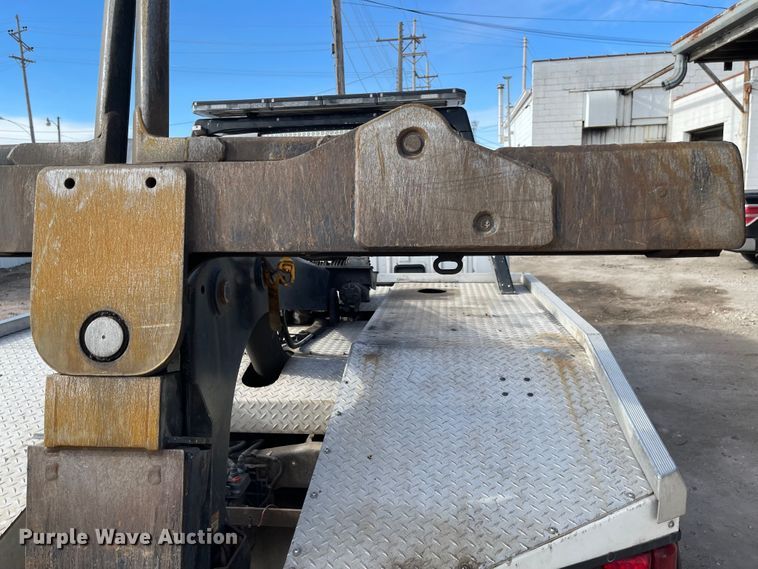 image for item IJ9699 2012 Ford F450 Super Duty XLT  tow truck