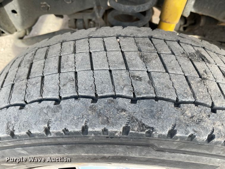 image for item IJ9699 2012 Ford F450 Super Duty XLT  tow truck