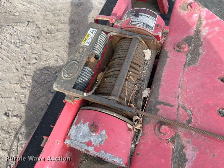 image for item IJ9700 Zips  wrecker bed