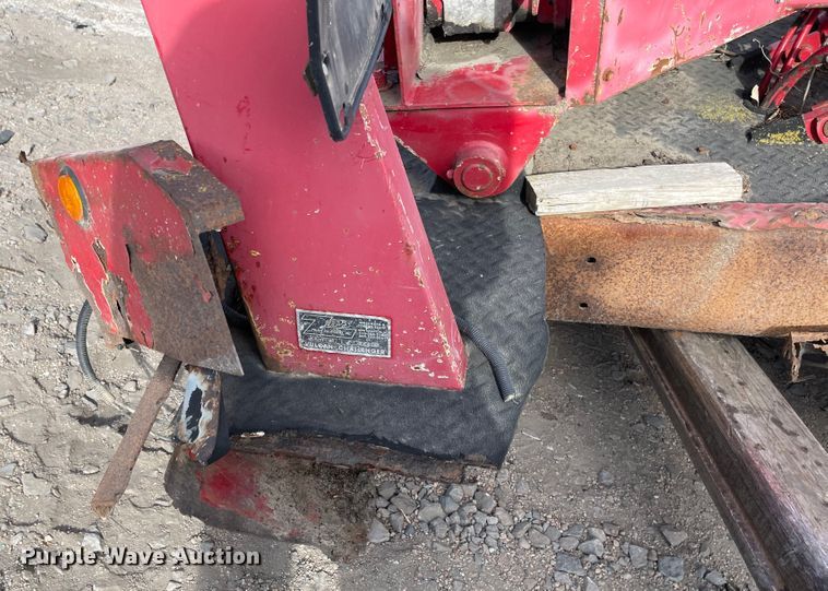 image for item IJ9700 Zips  wrecker bed